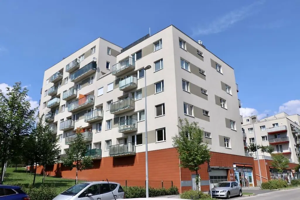 Apartment Hurka - 15 Min Do Centra, Garaz Praga 0*,