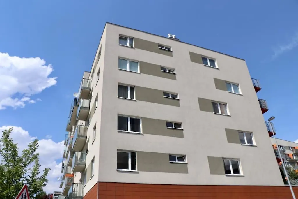 Apartment Hurka - 15 Min Do Centra, Garaz Praga