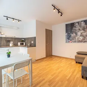 Apartament Brand New Two #26 With Free Secure Parking Close To Center, Praga