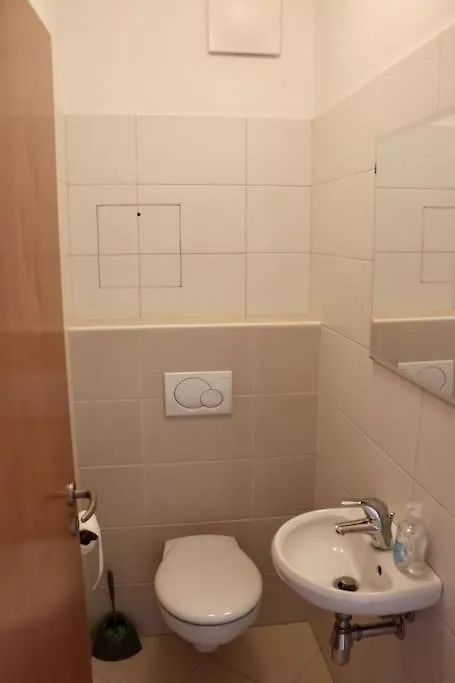 Apartment Hurka - 15 Min Do Centra, Garaz Prag
