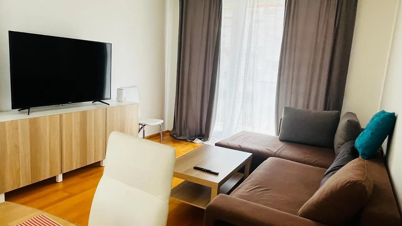 Apartment Hurka - 15 Min Do Centra, Garaz براغ